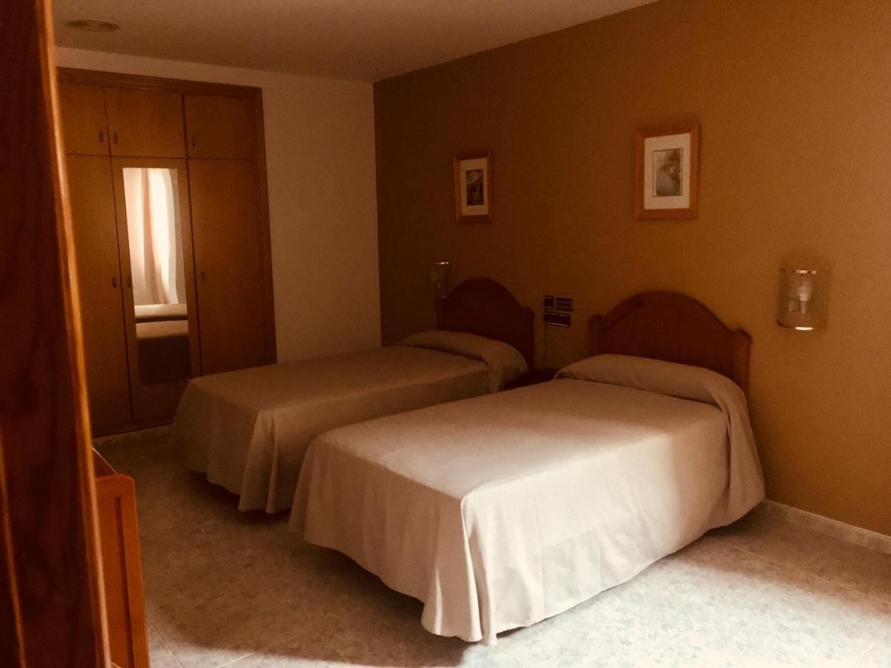 Hospedium Hotel Twist Torredonjimeno Екстериор снимка