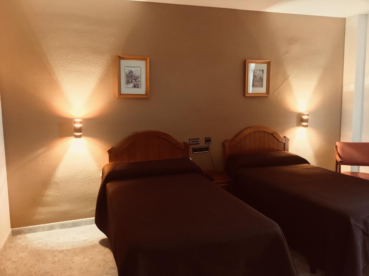 Hospedium Hotel Twist Torredonjimeno Екстериор снимка