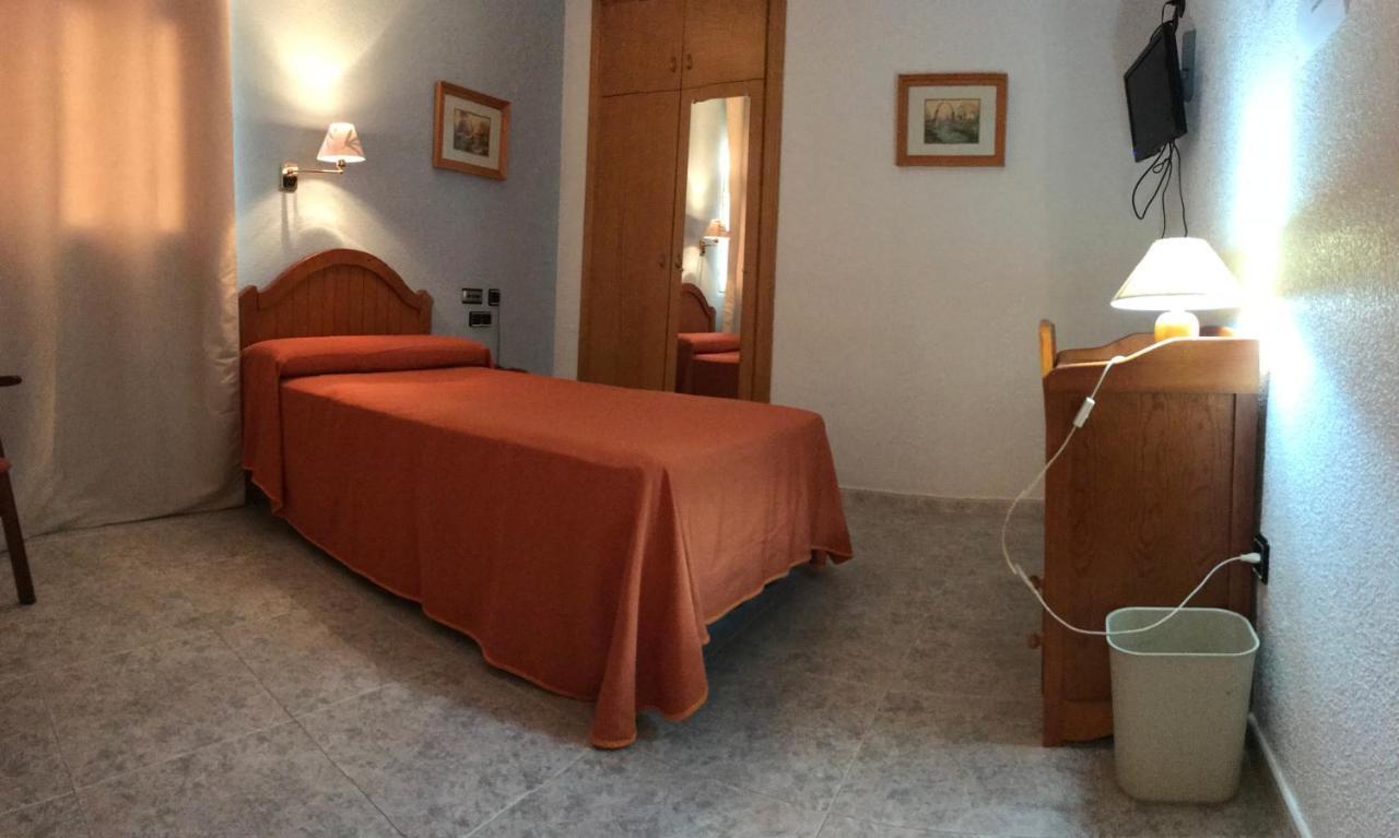 Hospedium Hotel Twist Torredonjimeno Екстериор снимка
