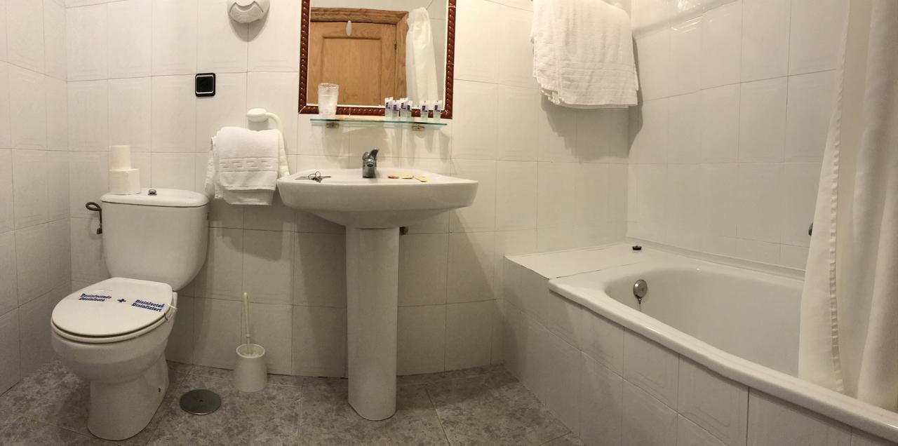 Hospedium Hotel Twist Torredonjimeno Екстериор снимка